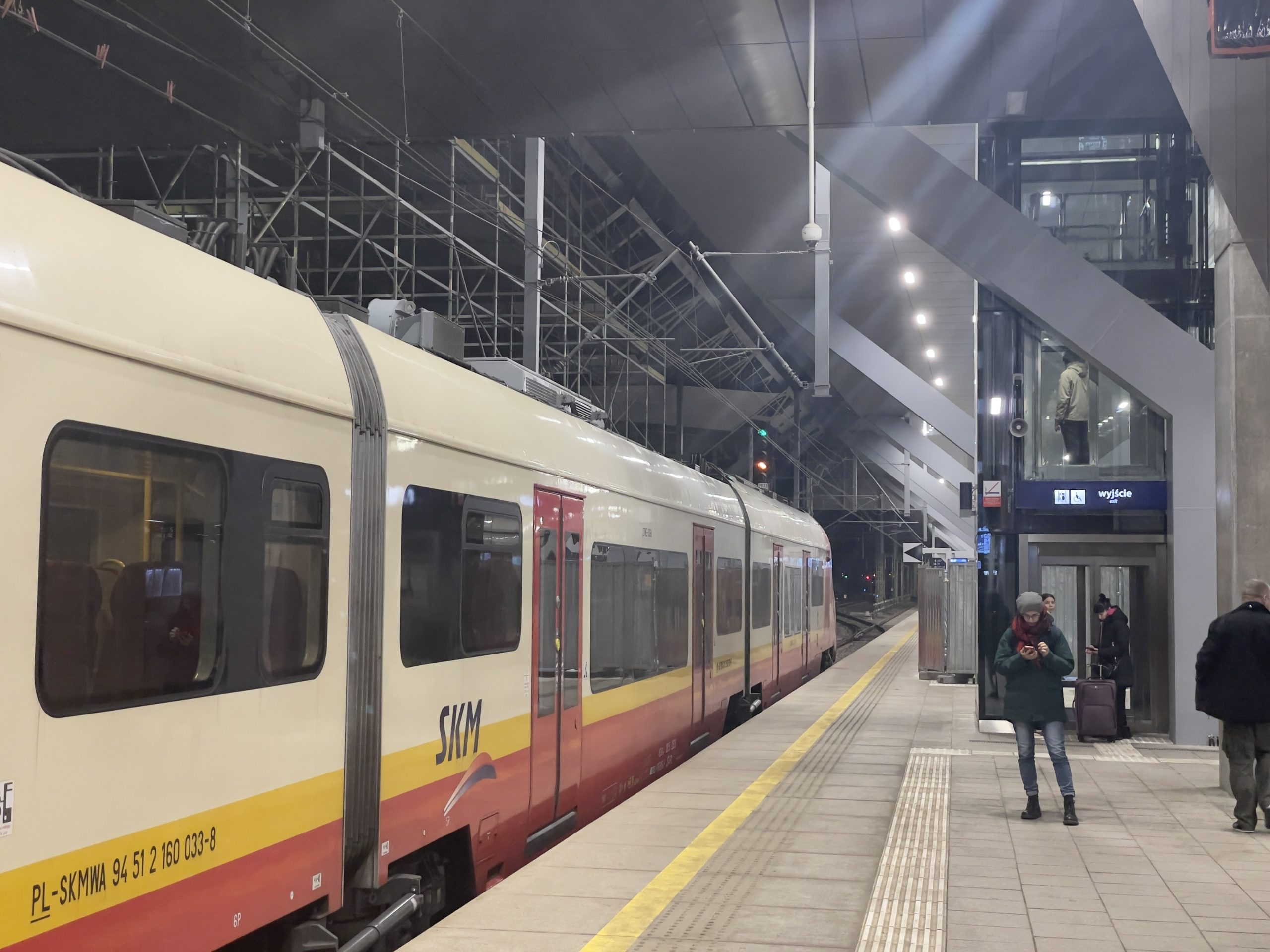 Tren calatori, Varsovia, Polonia